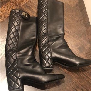 Chanel boot